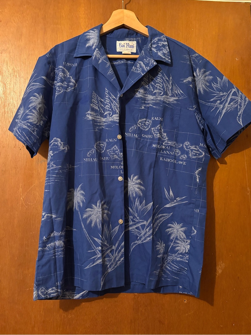 Vintage made in Hawaii button down map print